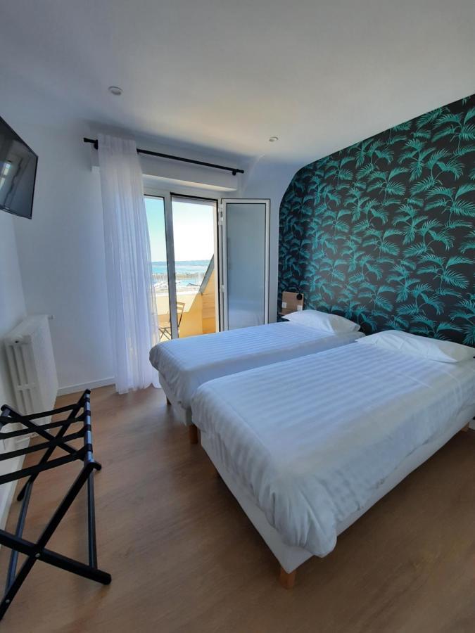 Au Bon Accueil Hotell Perros-Guirec Exteriör bild