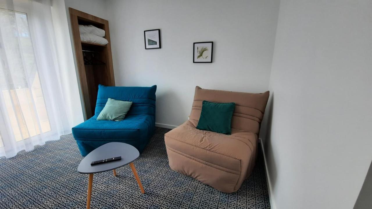 Au Bon Accueil Hotell Perros-Guirec Exteriör bild