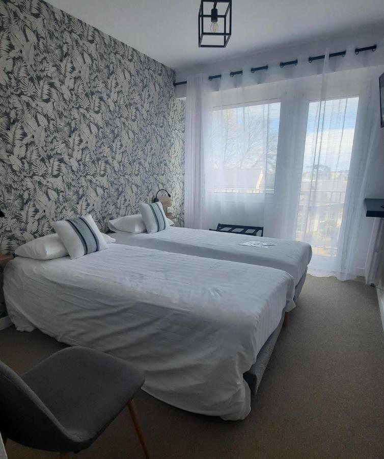 Au Bon Accueil Hotell Perros-Guirec Exteriör bild