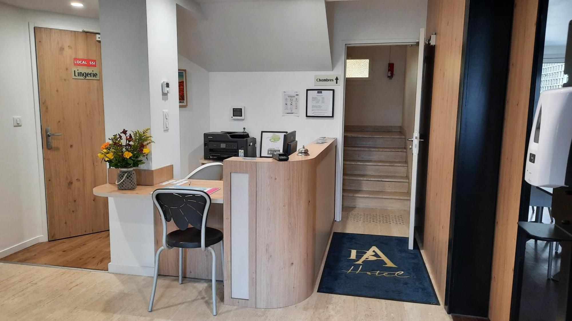 Au Bon Accueil Hotell Perros-Guirec Exteriör bild